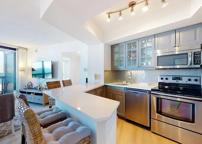 Cozy Beachfront With Balcony Ac Pools Game & Gym Holiday home Ocean City