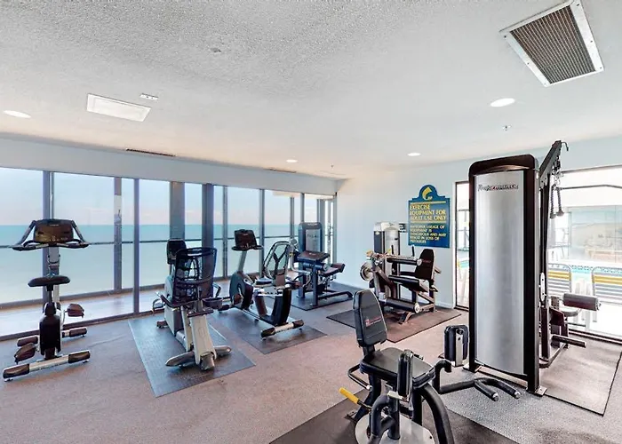 Cozy Beachfront With Balcony Ac Pools Game & Gym Ocean City