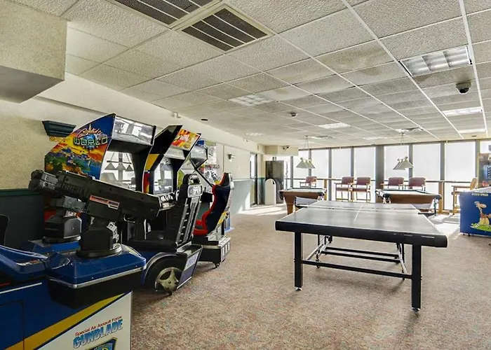 Cozy Beachfront With Balcony Ac Pools Game & Gym Ocean City