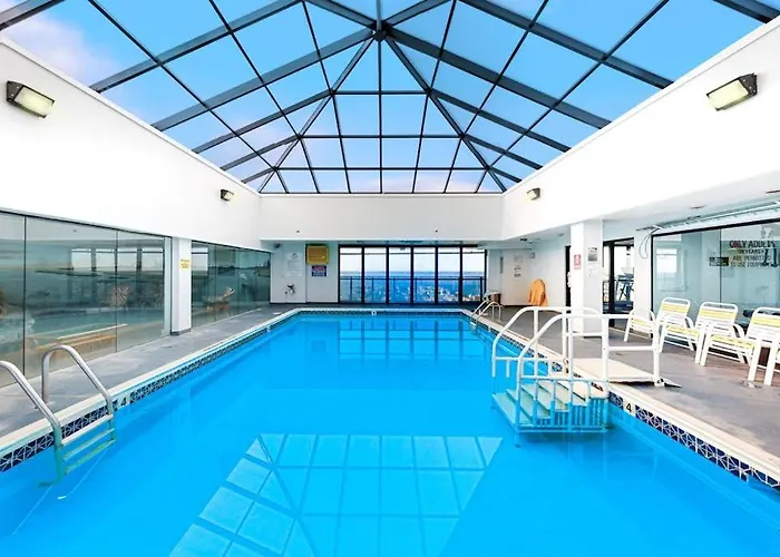 Cozy Beachfront With Balcony Ac Pools Game & Gym Ocean City